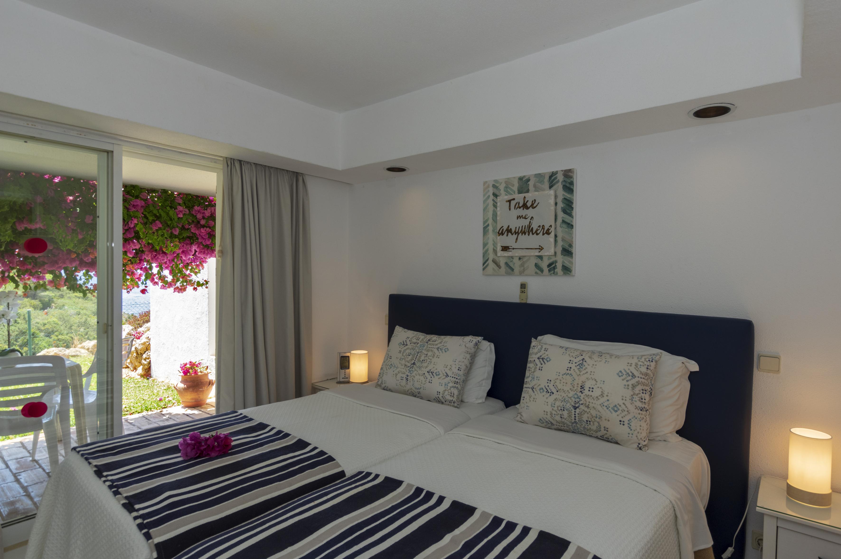 Rocha Brava Village Resort Карвоейру Екстер'єр фото