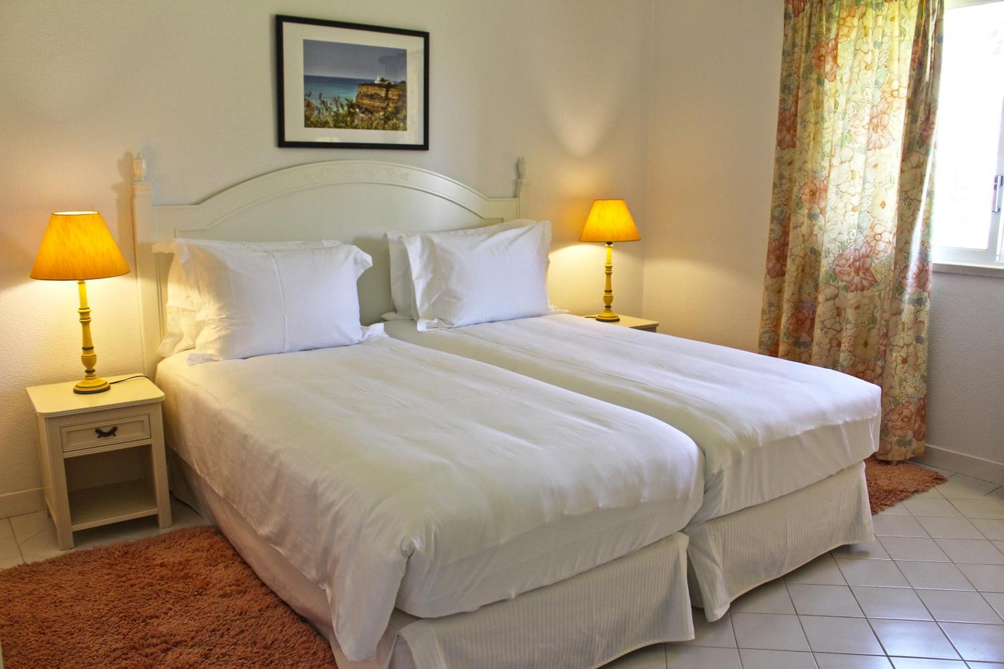 Rocha Brava Village Resort Карвоейру Номер фото